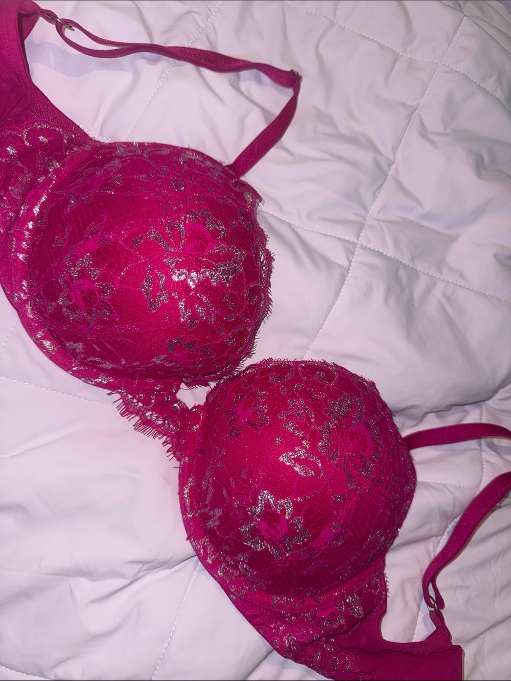 NWT Victoria’s Secret Pink and Silver Lace Dream Angels Push-Up Bra
